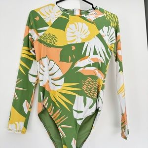 Roxy long sleeve rush-guard UPF 50.